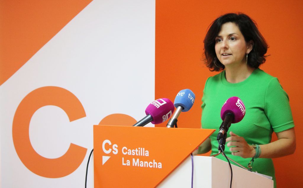 Orlena De Miguel: “Le pedimos al Gobierno que aplique el artículo 155 y se convoquen elecciones en Cataluña”