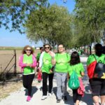 FOTOS: Vecinos de Torrijos se unen a la caminata "Más kilómetros, menos centímetros"
