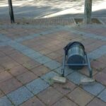 Papeleras rotas y tiradas al suelo, entre los actos vandálicos en La Roda durante la cuarentena