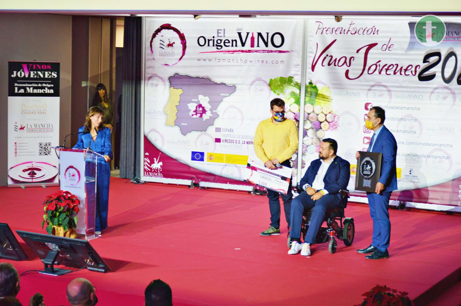 Roberto Brasero, Sandra Sánchez, María Pombo y Pedro Almodóvar reciben los Premios Solidarios 2021 de la DO La Mancha