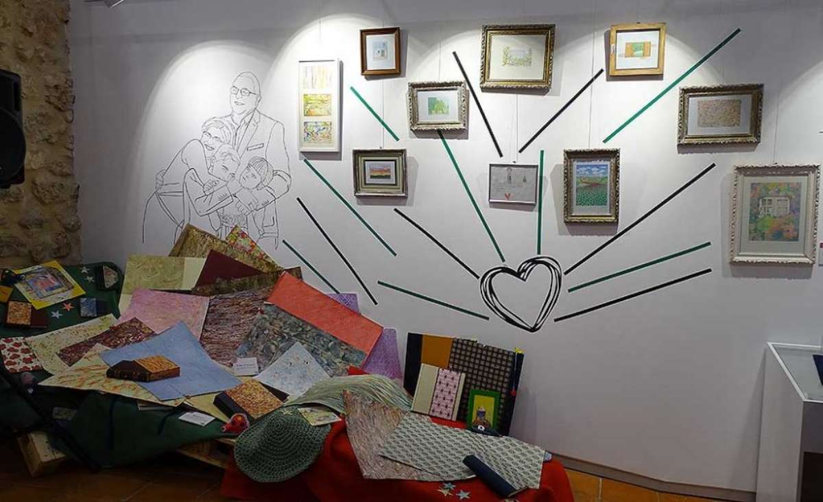 La exposición en “La Ermitilla” sigue acogiendo testimonios de personas vinculadas a la artesana Paula Cruz
