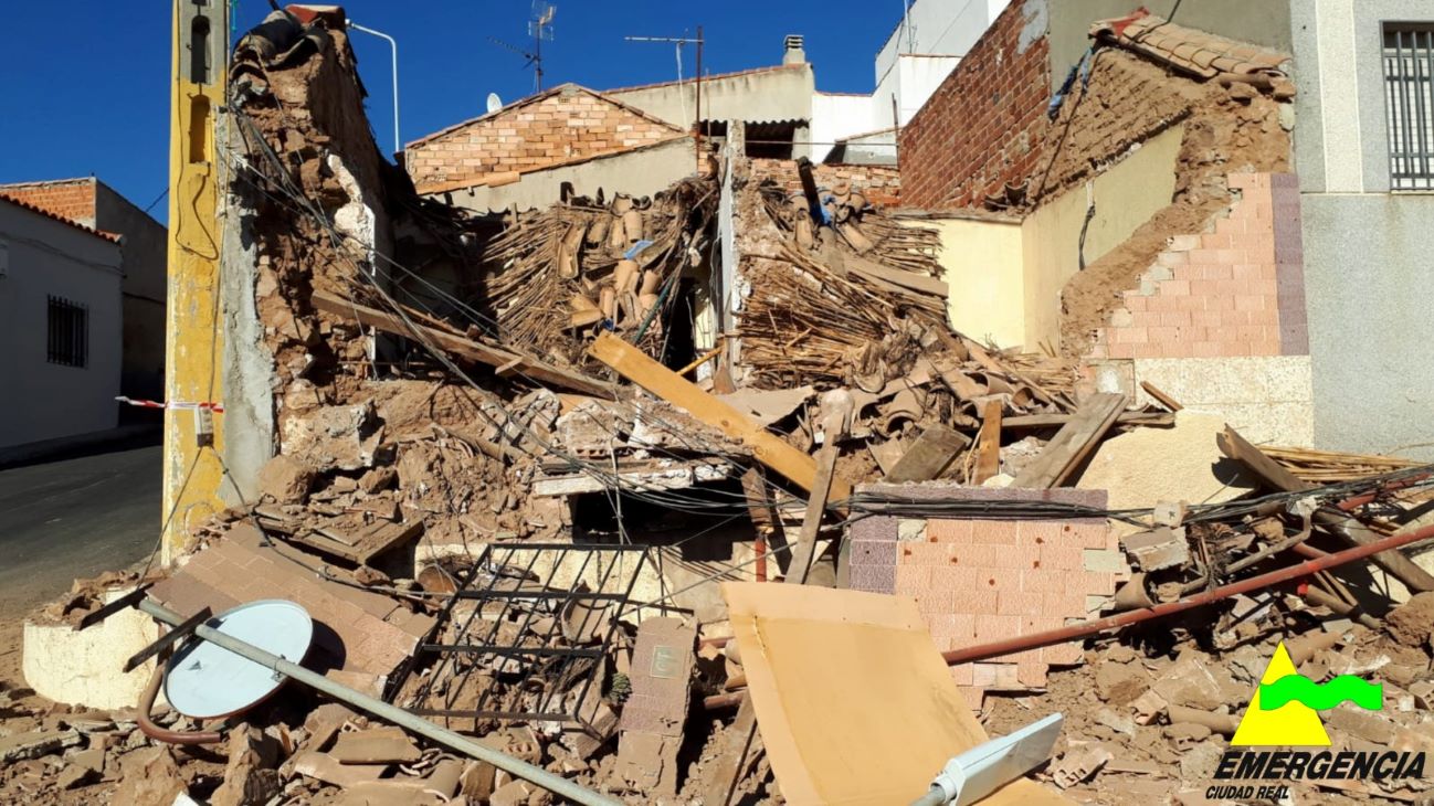 Un hombre de unos 60 años fallece tras el derrumbe de su vivienda en Puertollano