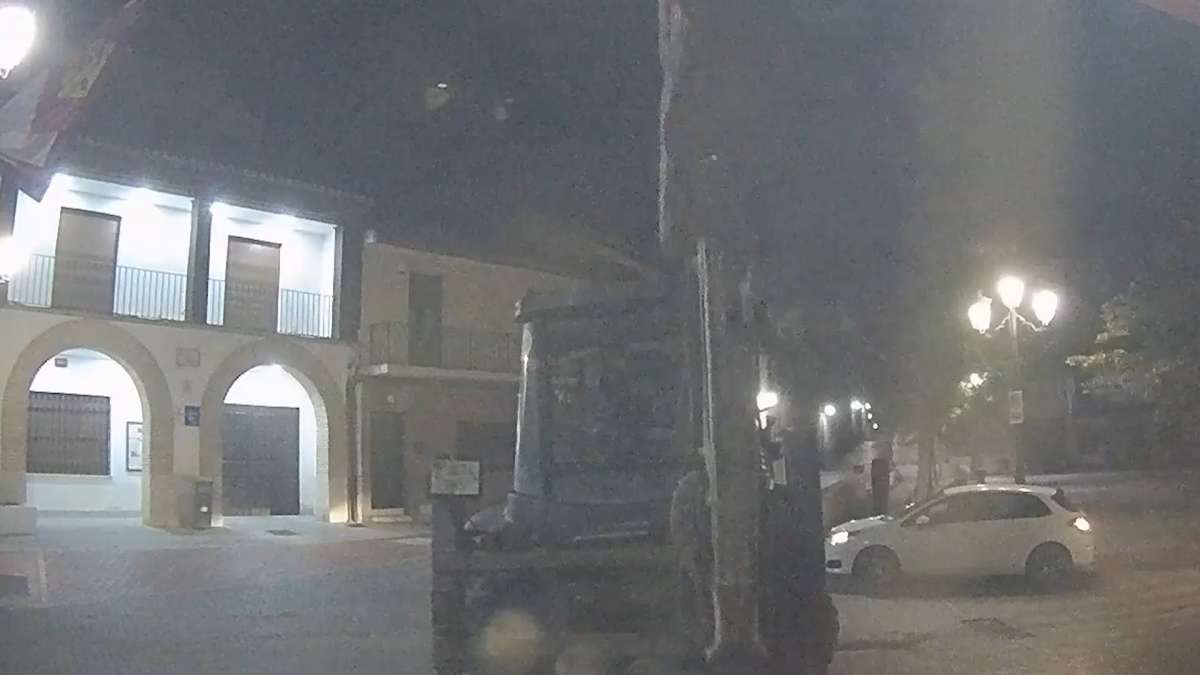 Detenidos tras reventar con una excavadora dos cajeros automáticos en un pueblo de Toledo